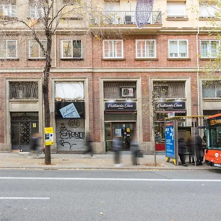 Stylish 3 Bedroom Apartment