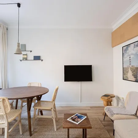 Apartment Stylish 3 Bedroom