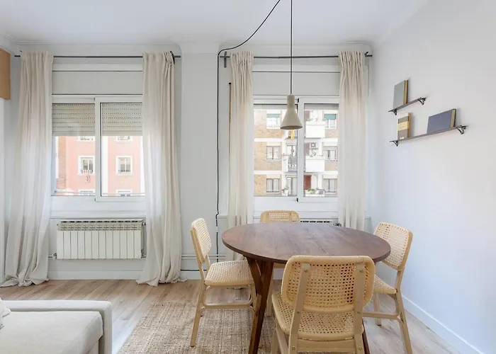 Stylish 3 Bedroom Apartmán *