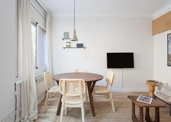 Stylish 3 Bedroom Apartmán Barcelona