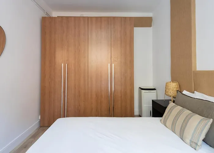 Stylish 3 Bedroom Apartmán Barcelona