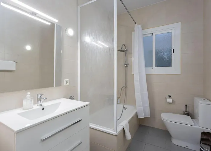 Stylish 3 Bedroom Apartmán Barcelona